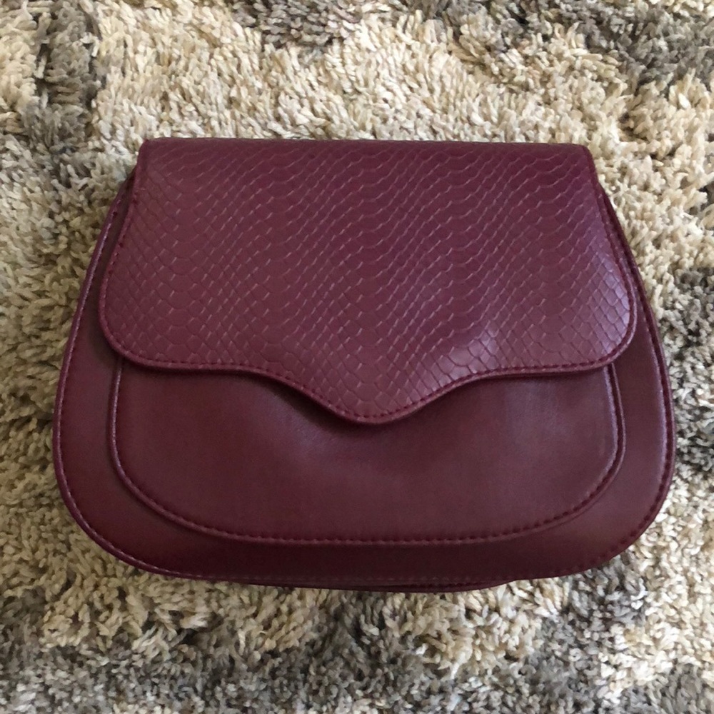 Express crossbody
